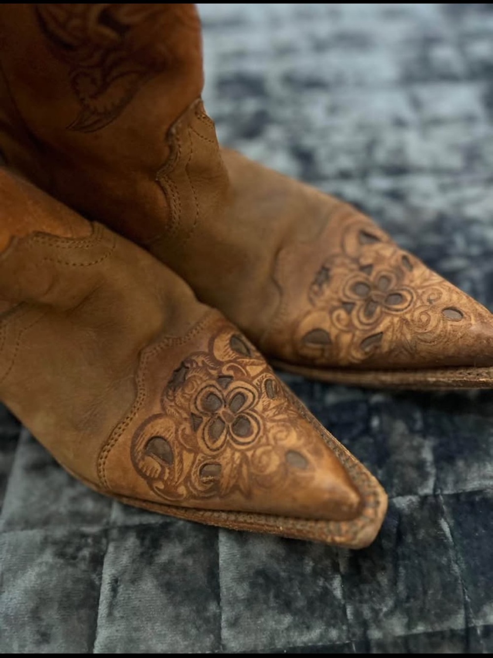 Women's Tan Embossed Pointed-Toe Cowboy Boots